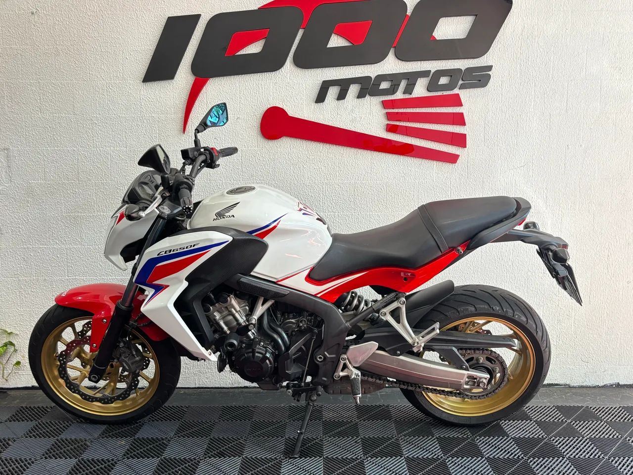 HONDA CB 650F  - Foto 4