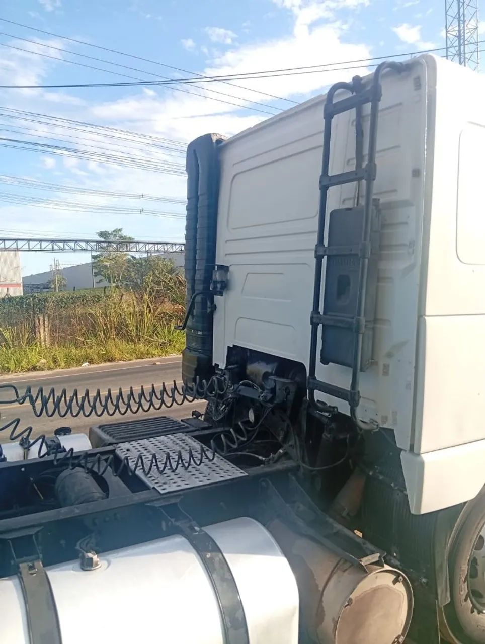 FH 380 4x2 com servi ço  - Foto 2