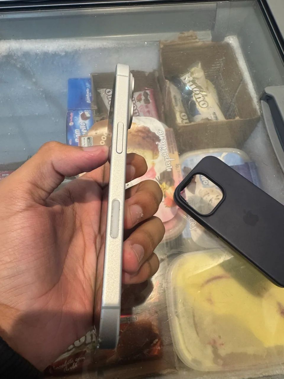 Vendo iPhone 16 com pouco detalhes - Foto 3