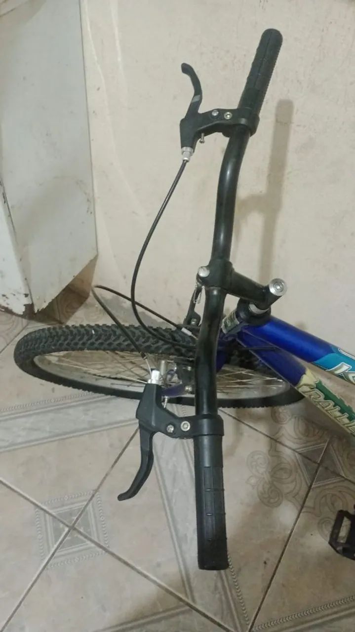 Vende bicicleta 8 meses de uso - Foto 3
