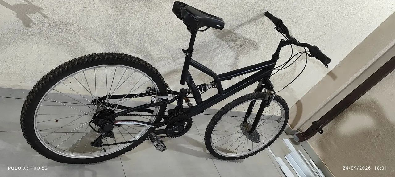 Bicicleta aro 26. 21 marchas. - Foto 3