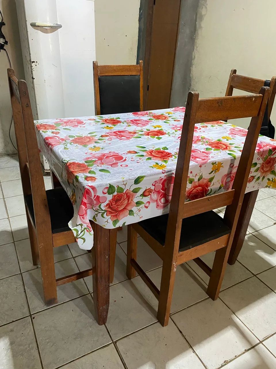 Mesa madeira 4 lugares - Foto 3