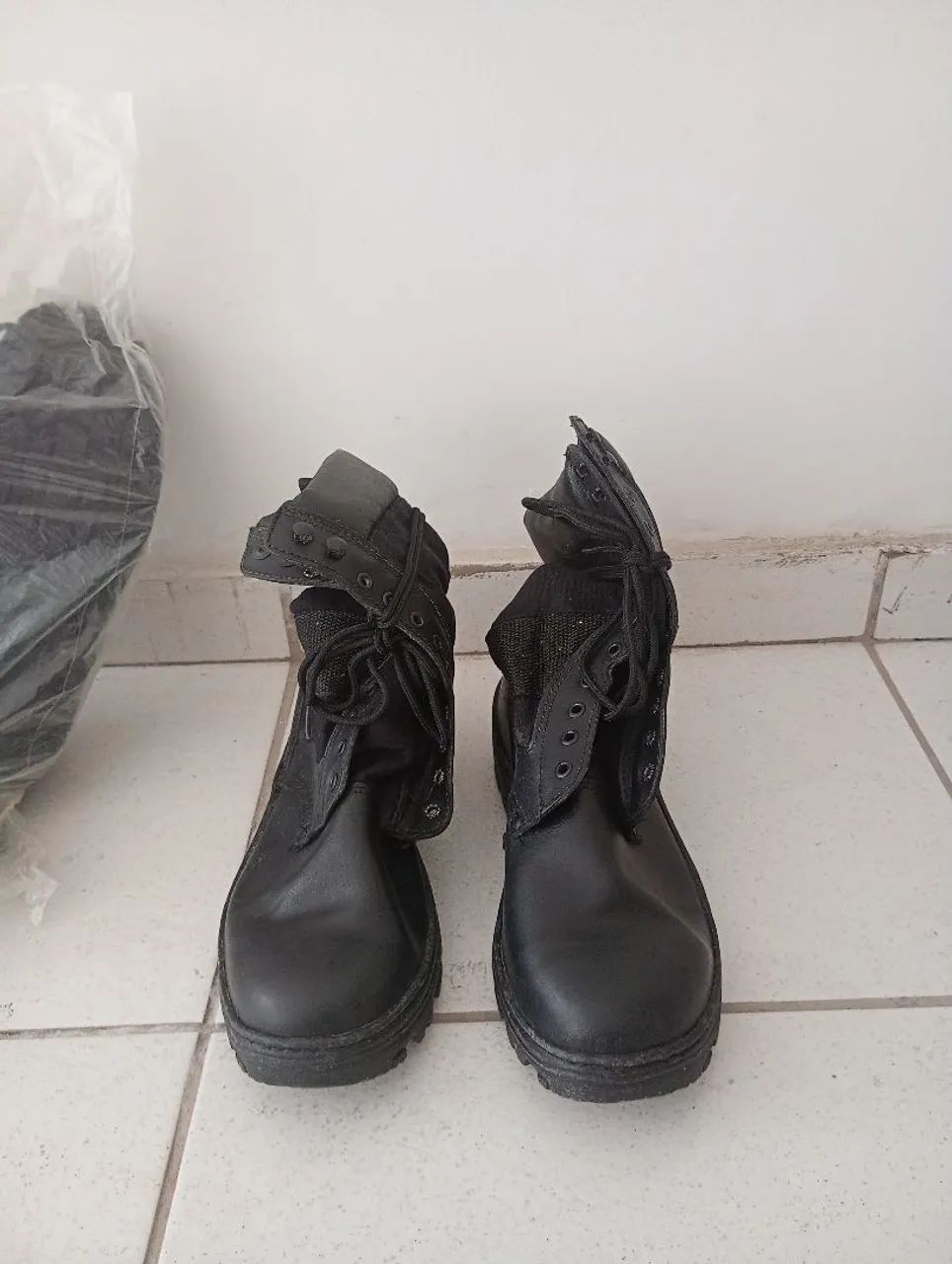 Coturno militar n° 41