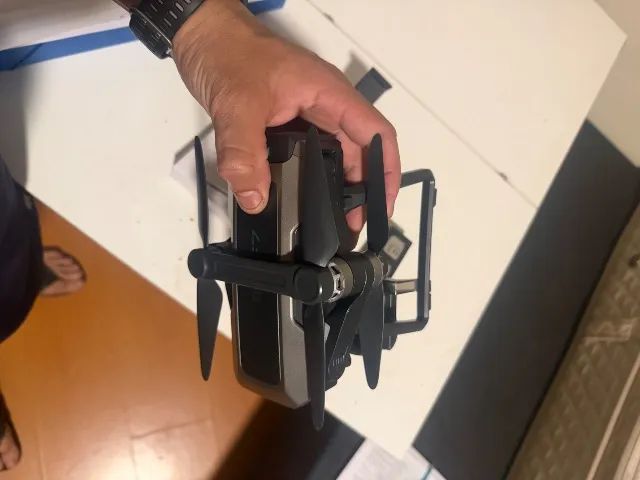 Drone Sjrc F7 4k Pro com câmera 4k cinza 5ghz 2 baterias  - Foto 3