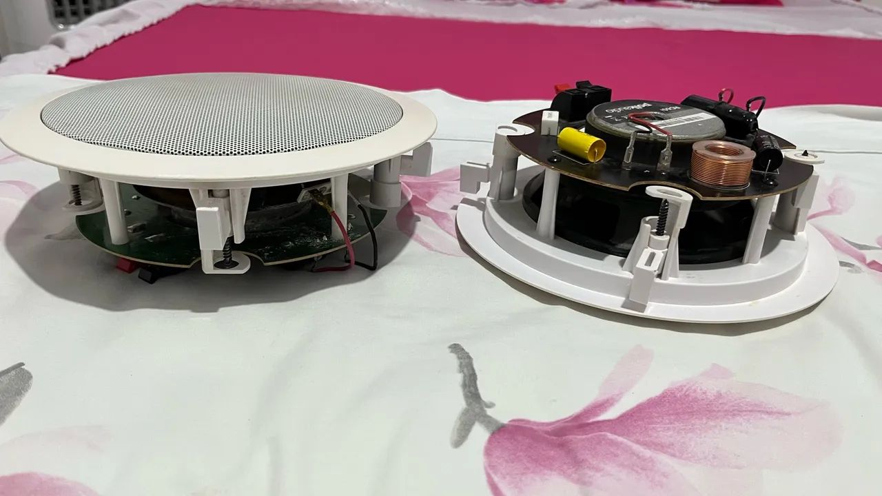Par De Caixas De Embutir Redondas Polk Audio Rc60i Branco - Foto 3