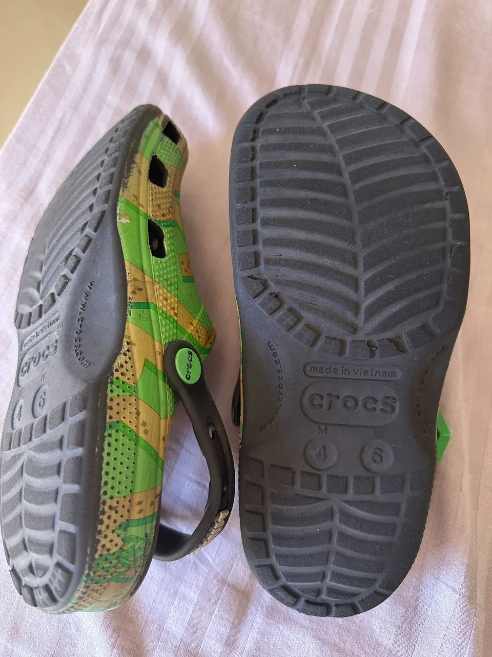 Vendo Crocs Minecraft  - Foto 3