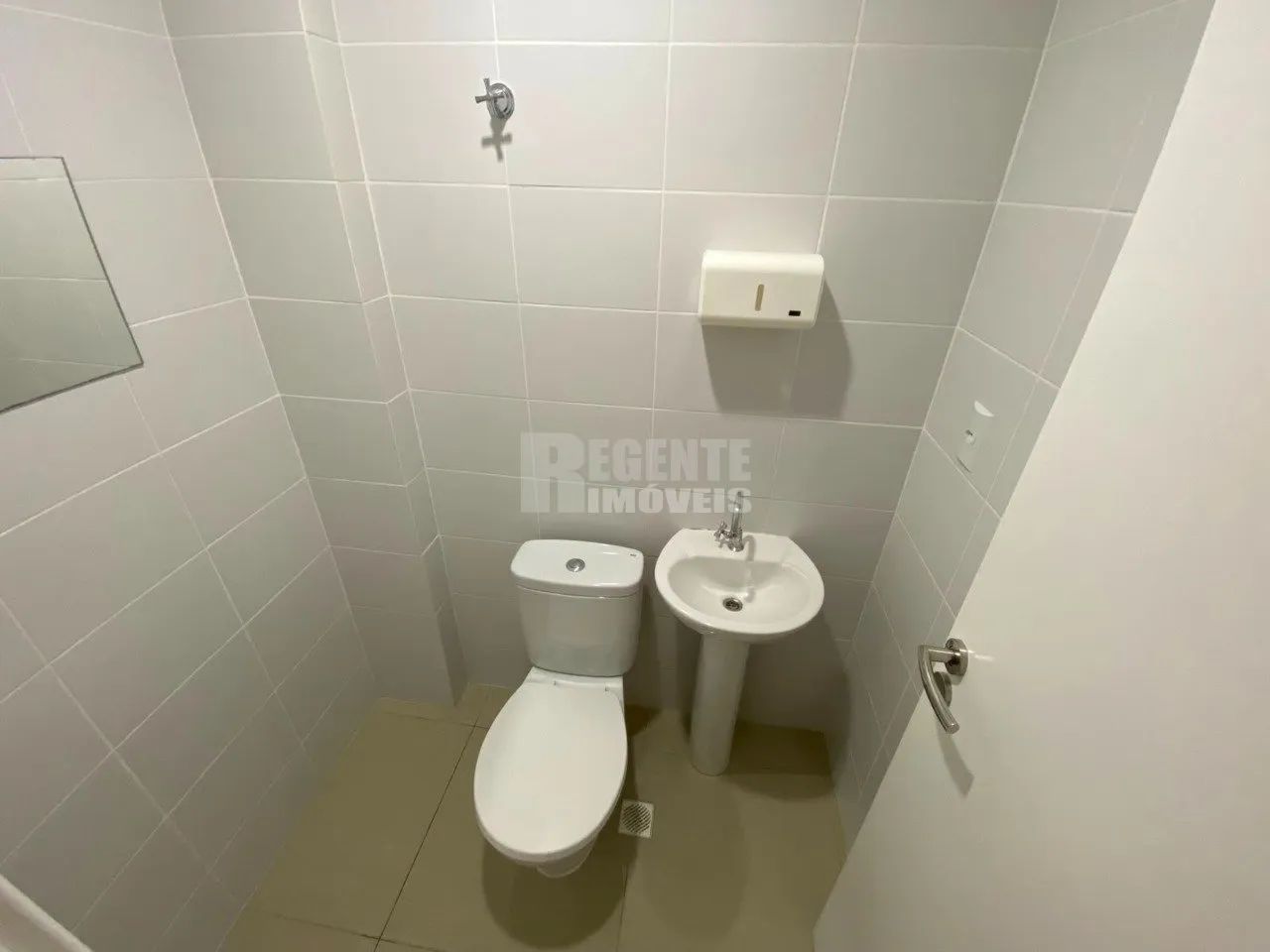 Ótima sala comercial para locação no bairro Itacorubi! - Foto 2