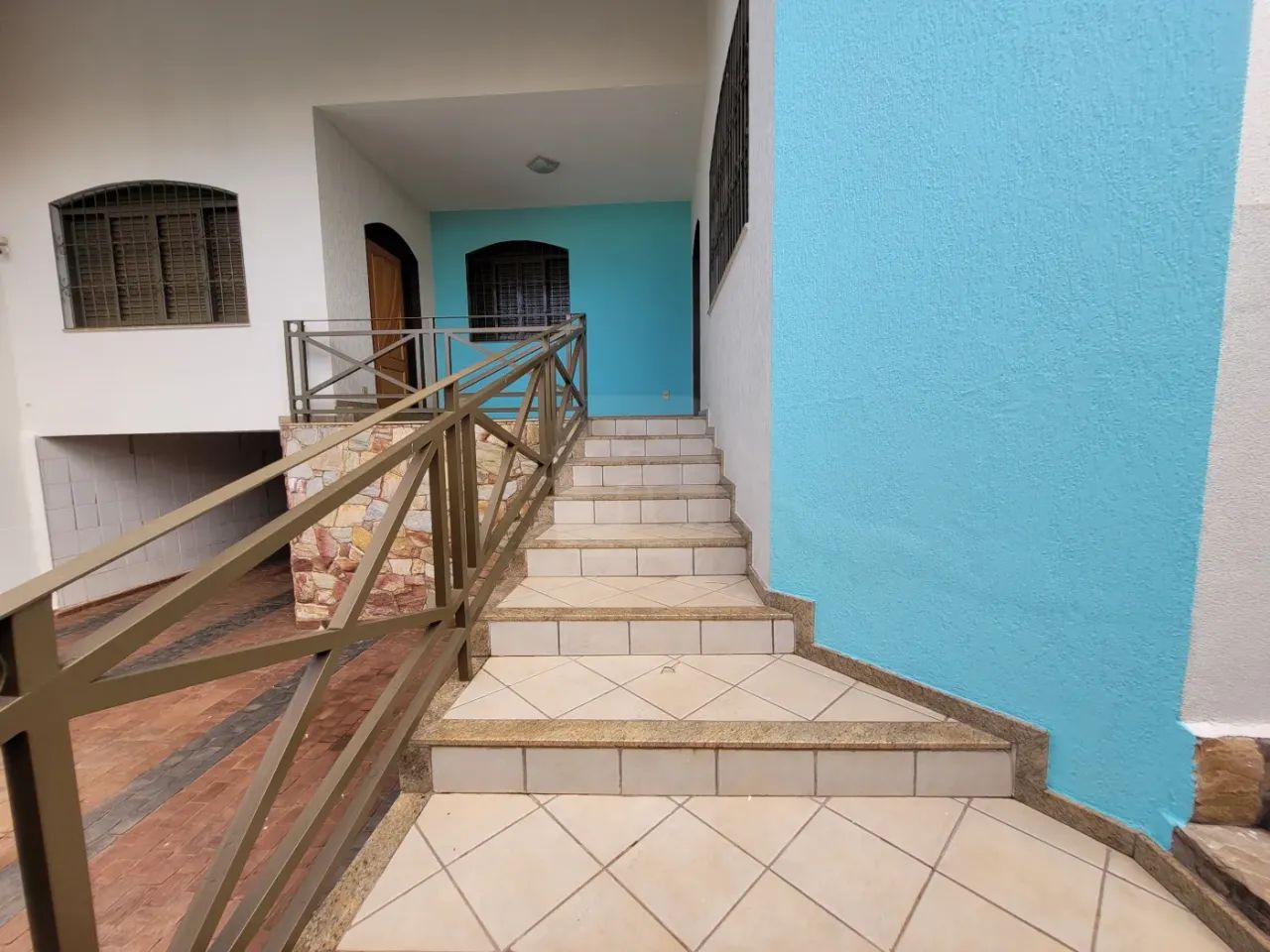 Casa para locação e venda no bairro Tabajaras. - Foto 2