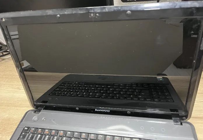 Notebook Lenovo G550 Core 2 Duo 4GB SSD 120GB Usado Funcionando - Foto 2