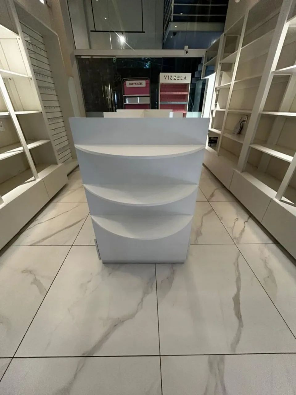 Móveis em MDF para lojas comercial (suplementos, cosméticos, vinho, bolsas e sapatos) - Foto 3