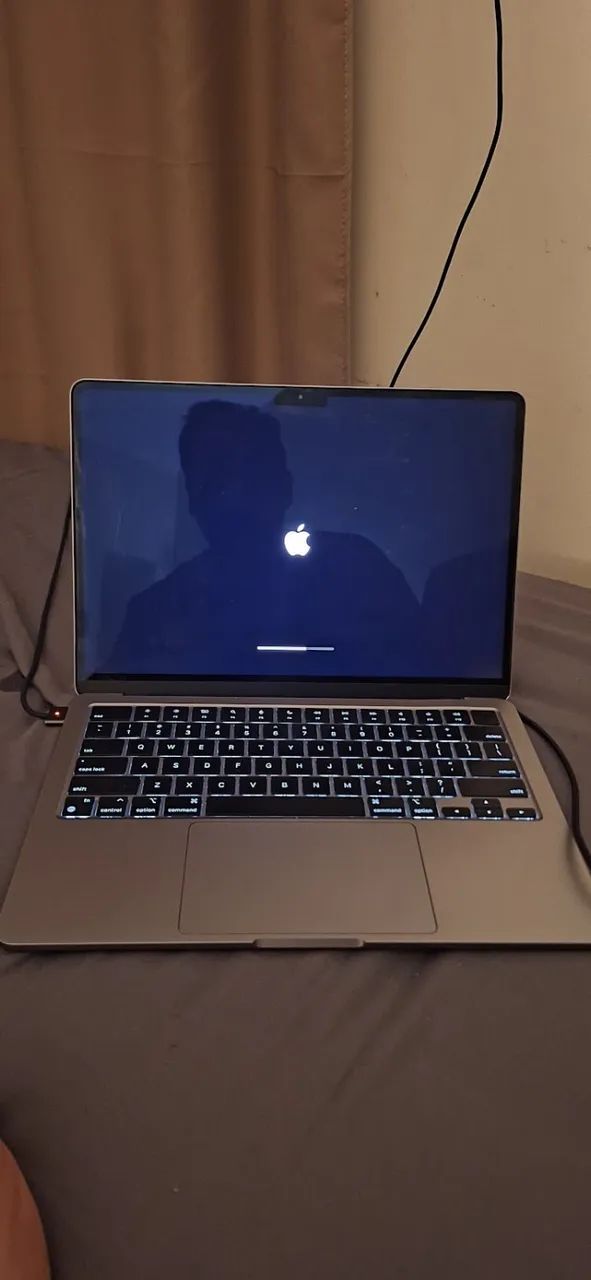 MacBook Air M2 2022 (A2681) 8GB 256GB Cinza Espacial - Bateria 93