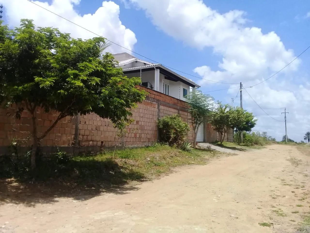 VENDO AMPLO SOBRADO - Foto 2