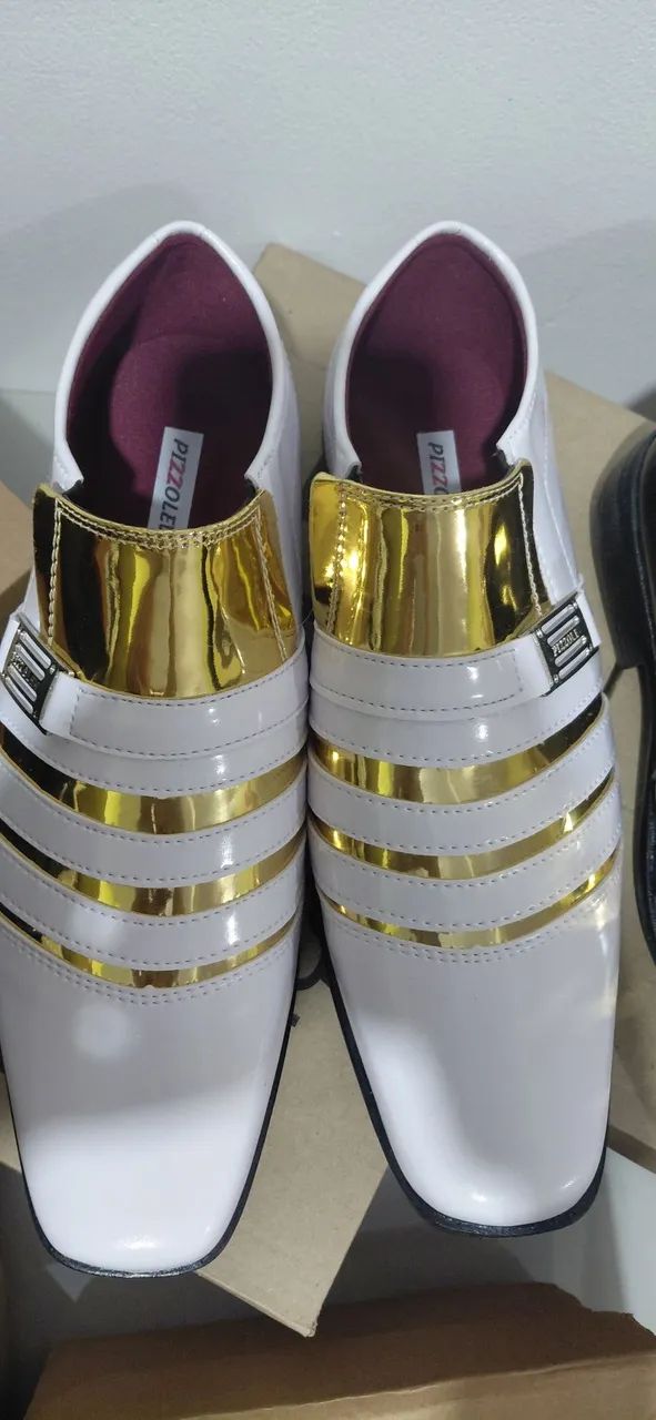 Sapato social n40 branco com dourado  - Foto 4