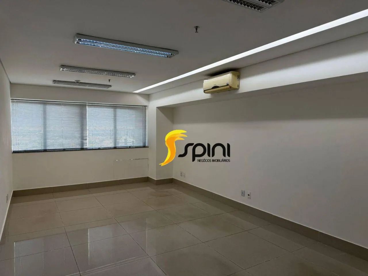 Sala para alugar, 50 m² Brasil - Uberlândia/MG - Foto 3