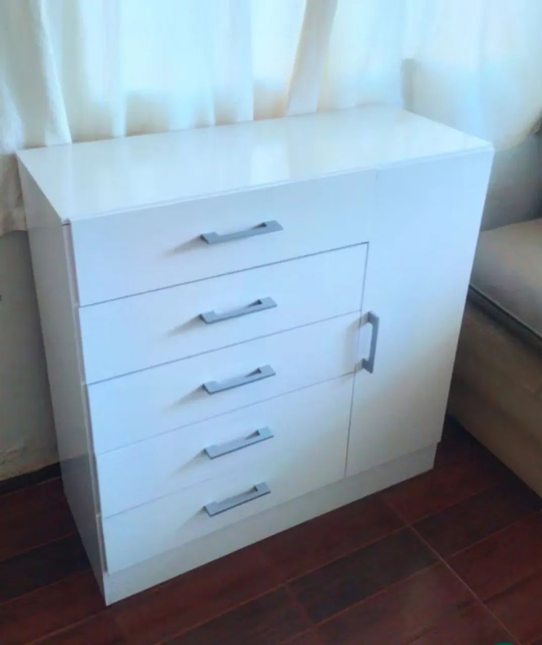 Vendo cômoda e beliche novos!