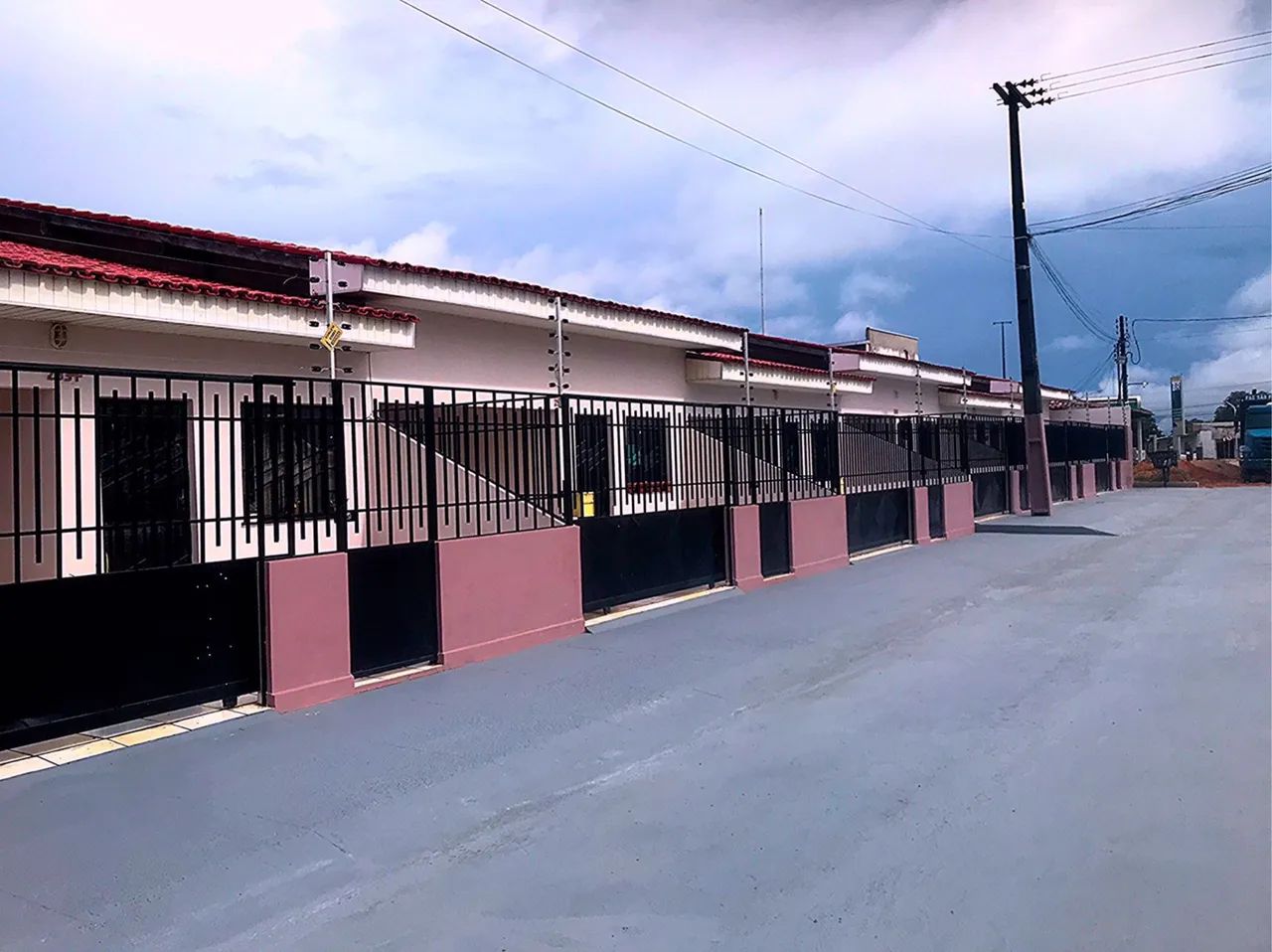 ALUGA-SE CASA NO CONDOMÍNIO AMAJARI I - Foto 2