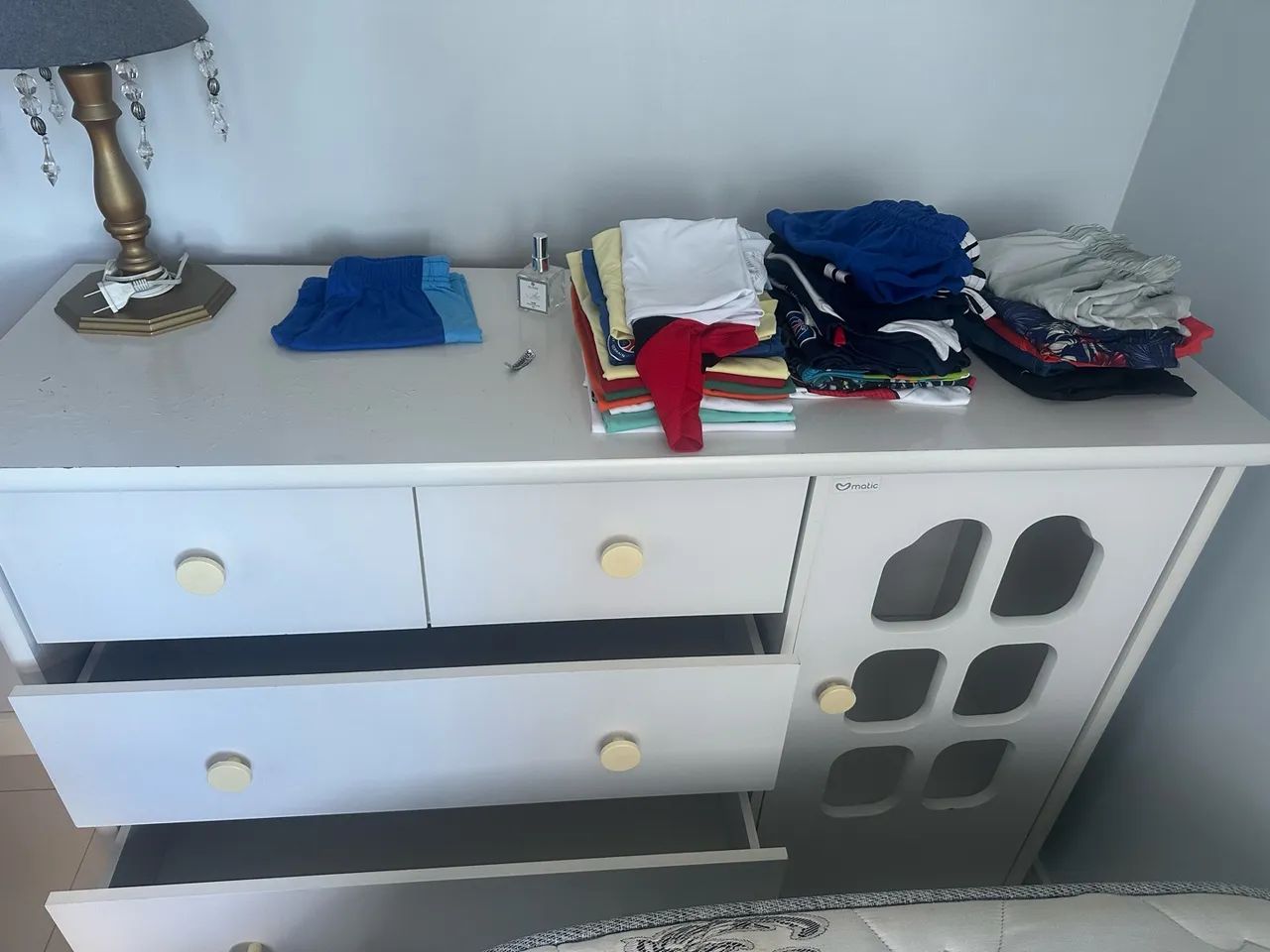 Cômoda infantil com 5 gavetas e prateleira - Foto 2