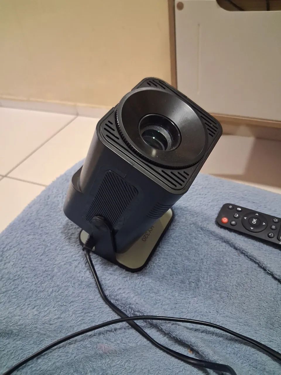 Projetor Hy320 - Foto 2