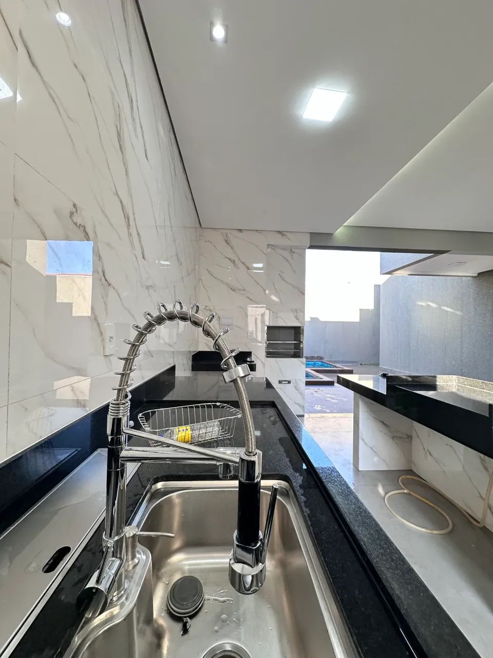CASA A VENDA 3 SUÍTES , PISCINA E VARANDA GOURMET. 1104 SUL - Foto 6