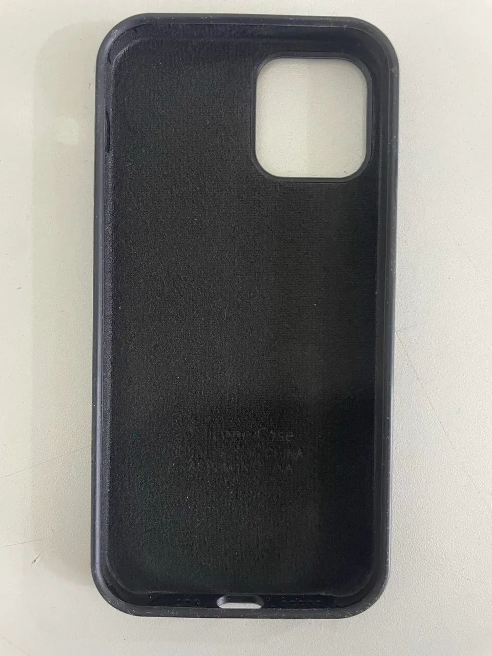 Capinha de Silicone para iPhone 12/12 Pro - NOVA | R$ 45 - Foto 3