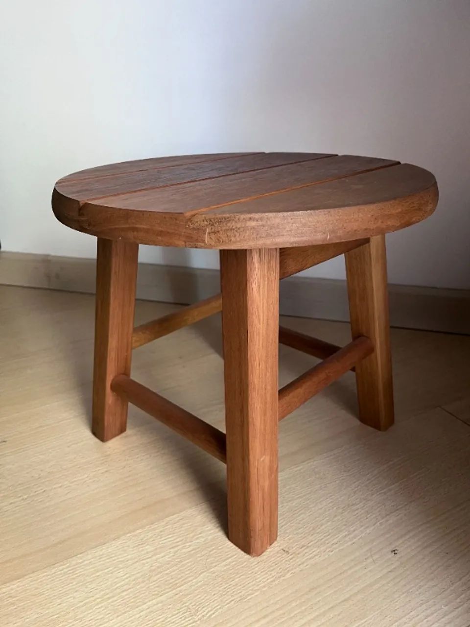 Banqueta Baixa em Madeira 27 cm  - Foto 3