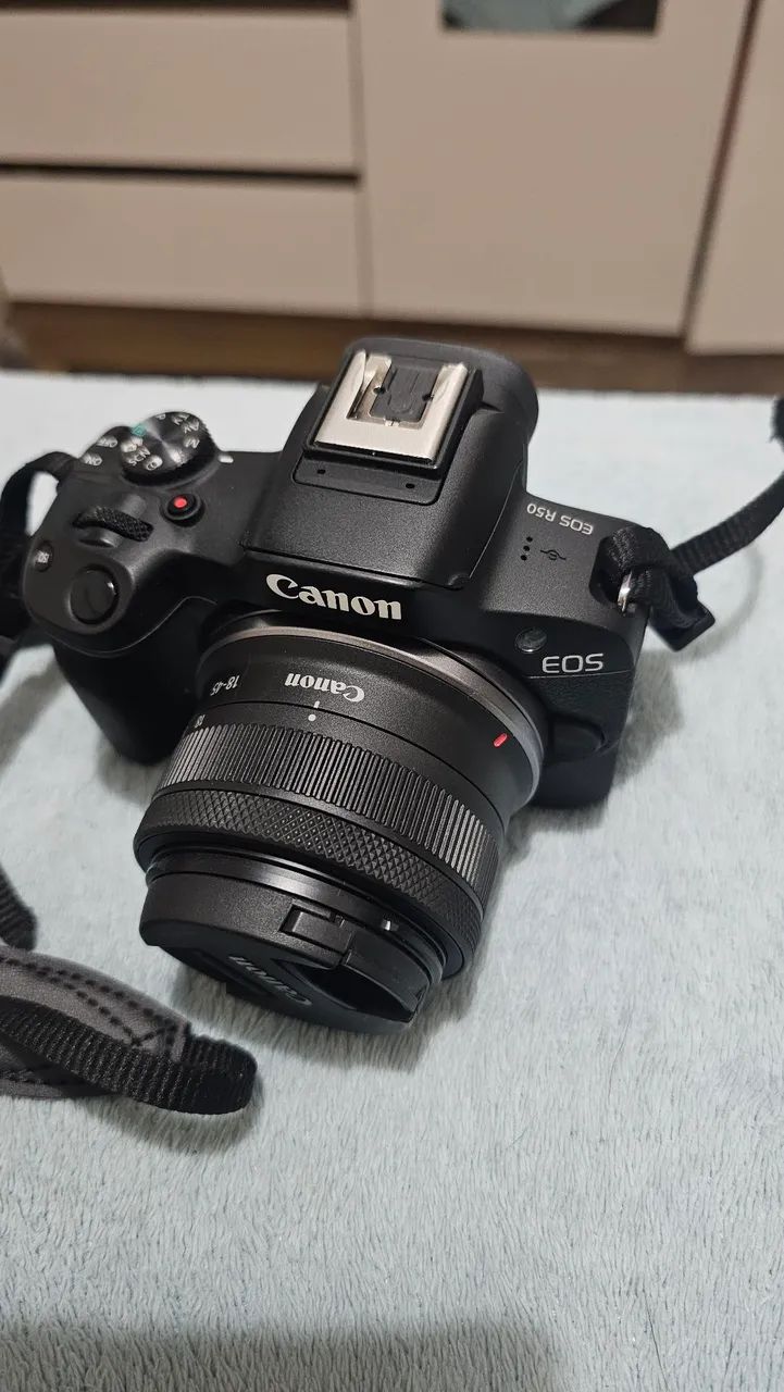 KIT CANON R50