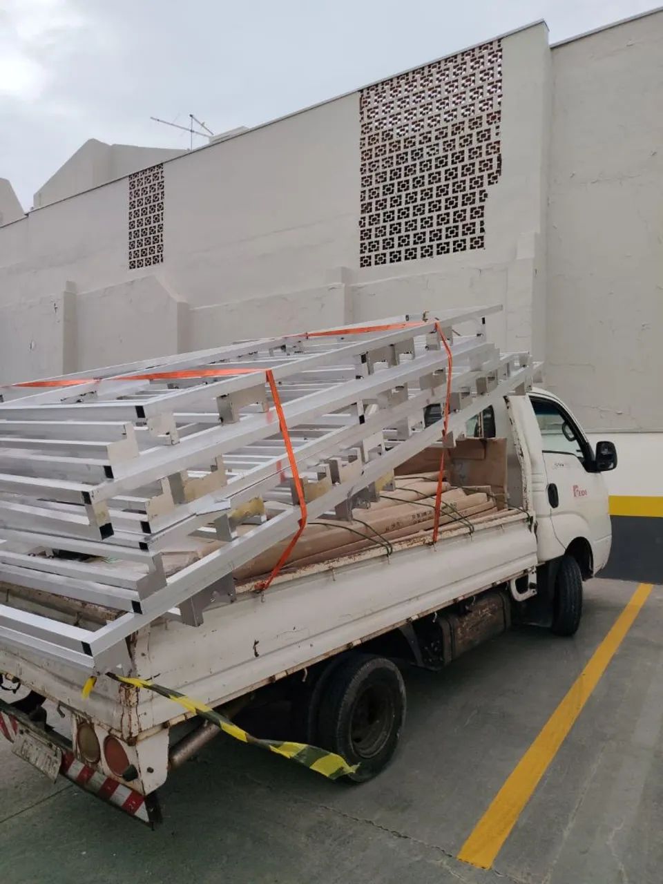 Frete e Pequenas Mudanças Cuiabá e Várzea Grande  - Foto 2