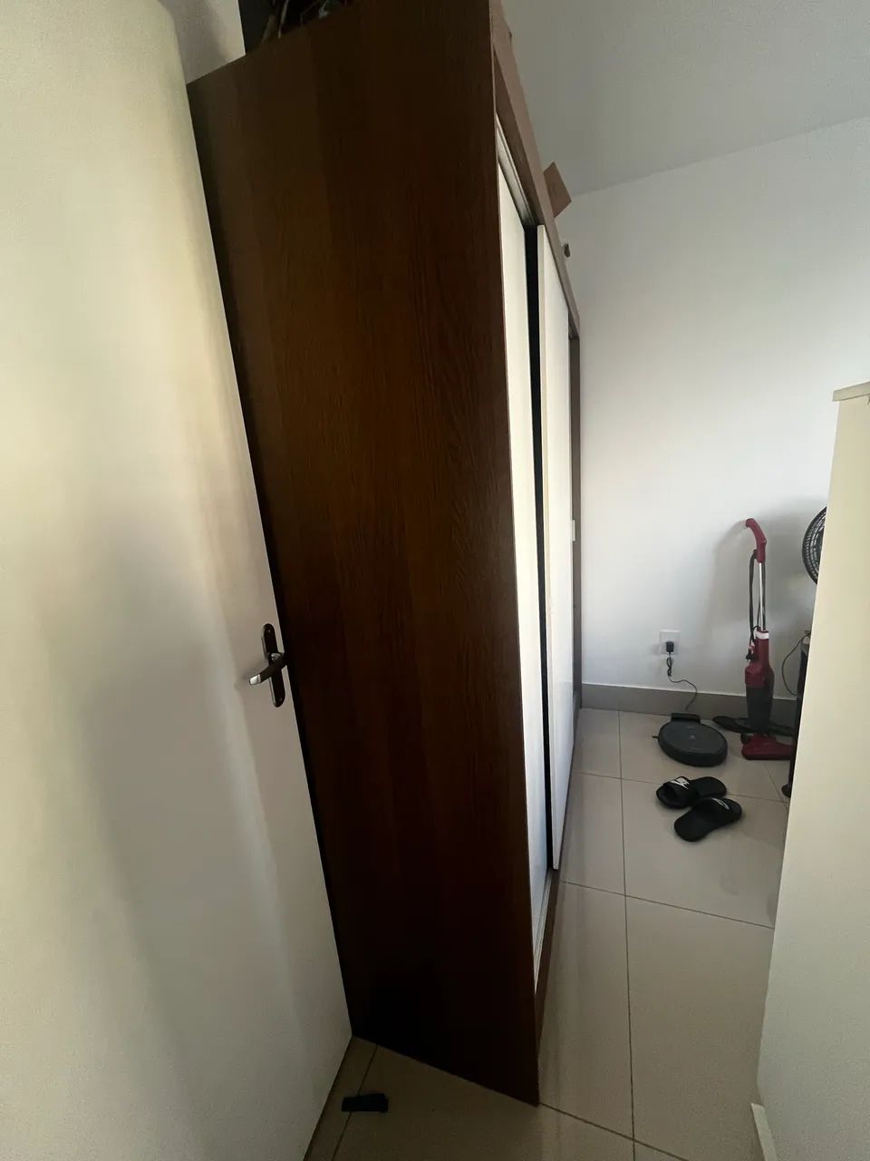 Guarda roupa 3 portas  - Foto 3