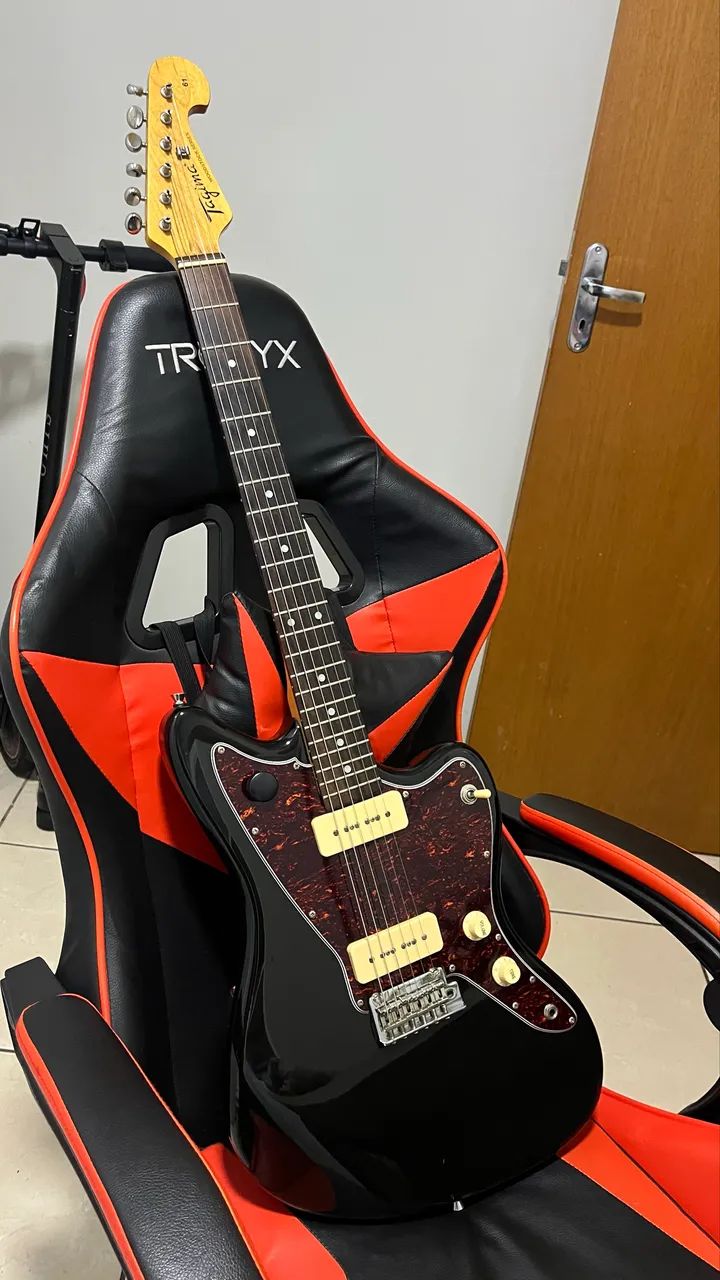 Guitarra tagima jazzmaster