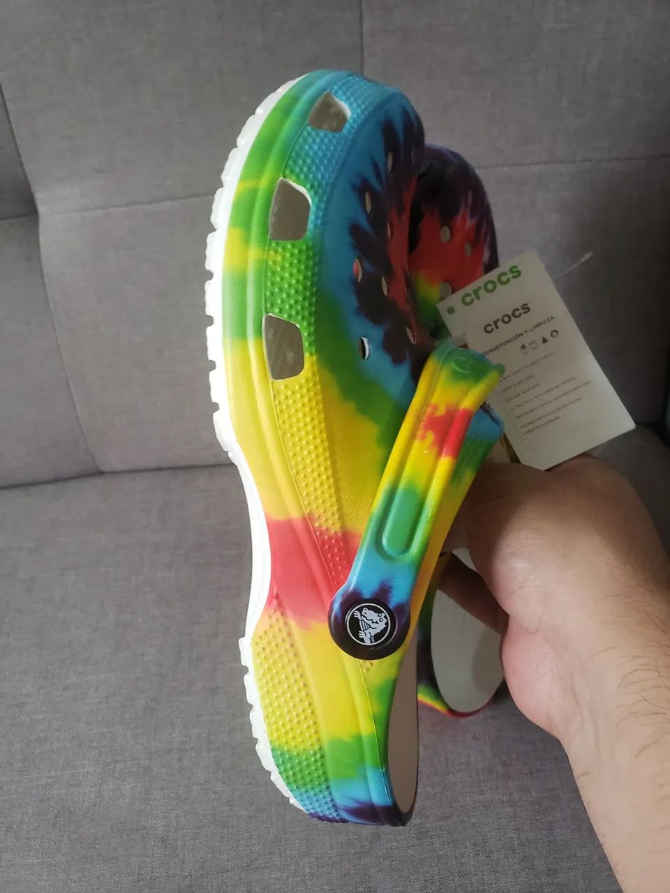 Crocs multicolor novo número 41 ! - Foto 2