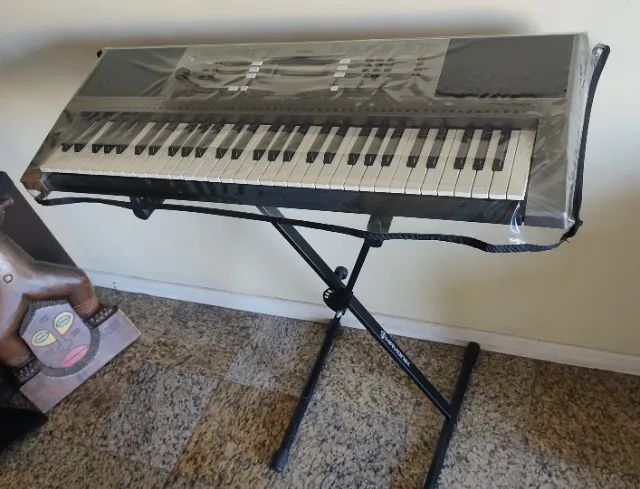 Teclado Yamaha PSR-E353