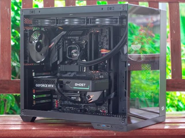 i9 9900K - 16GB - RTX 5060Ti
