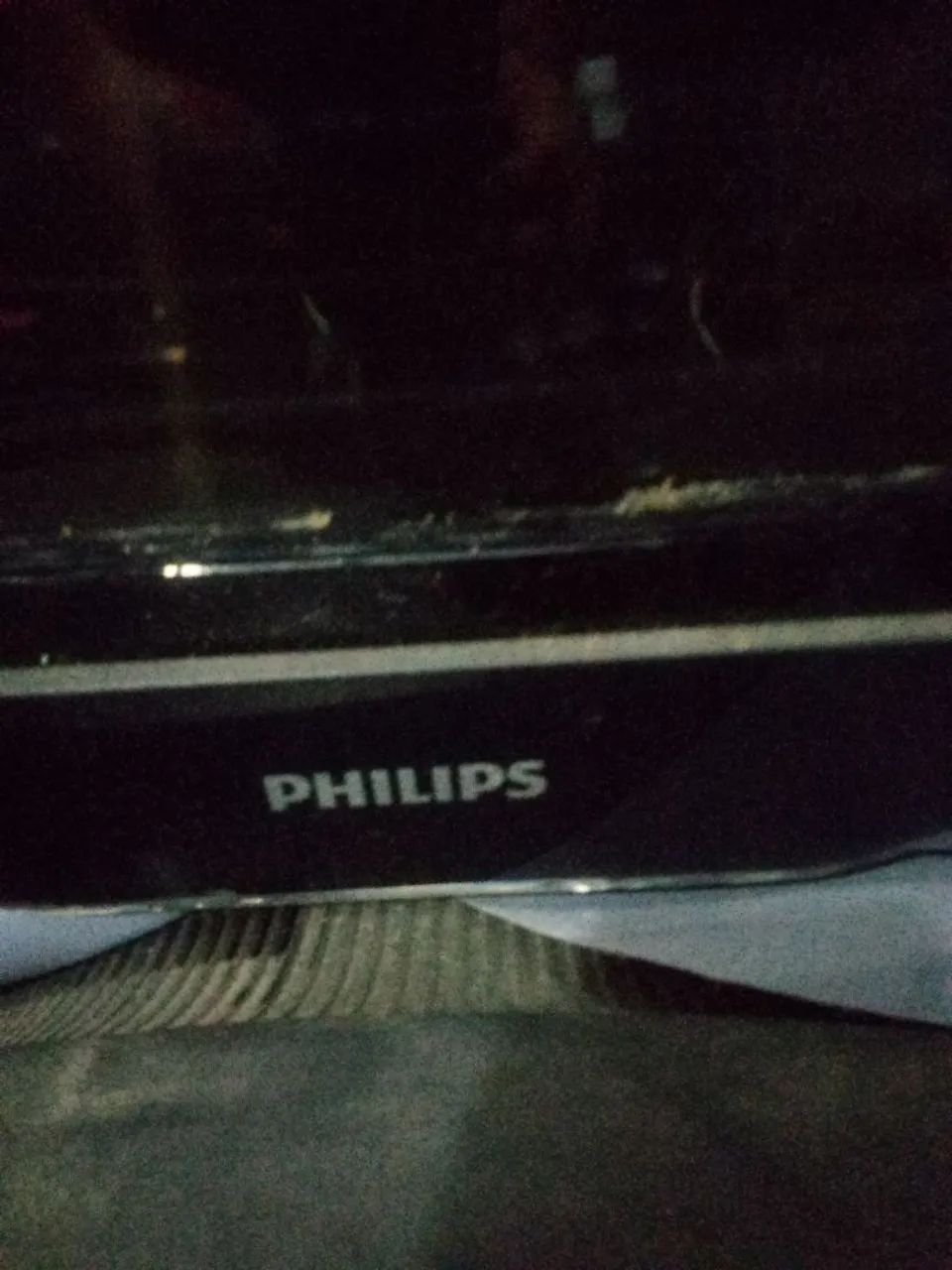 TV Fhilips 43" LCD Tela Quebrada  - Foto 2