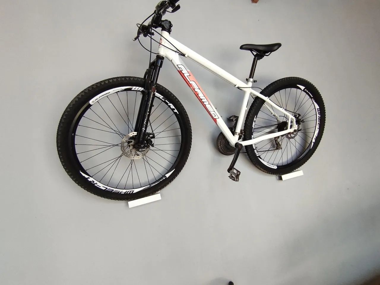 VENDO BIKE ARO 29 QUADRO DE ALUMÍNIO - Foto 5