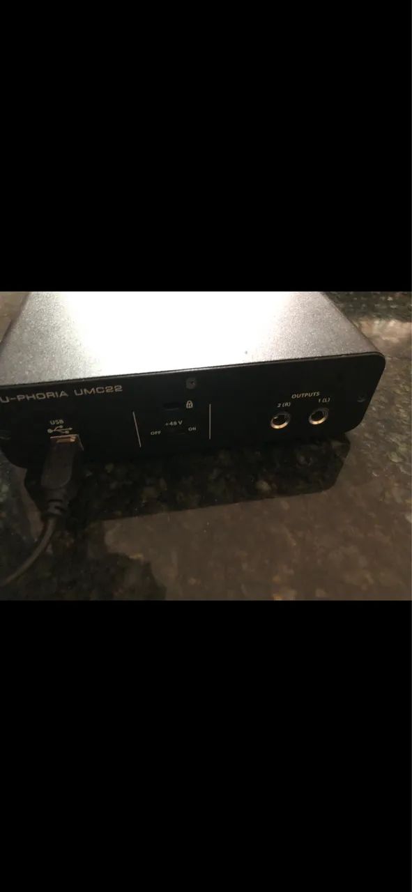 Interface de áudio BEHRINGER-UMC22  - Foto 2