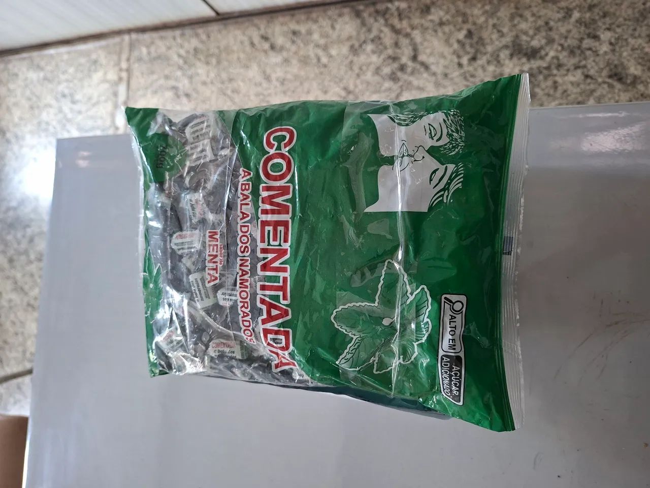 Bala Comentada sabor Menta 700g - Foto 4