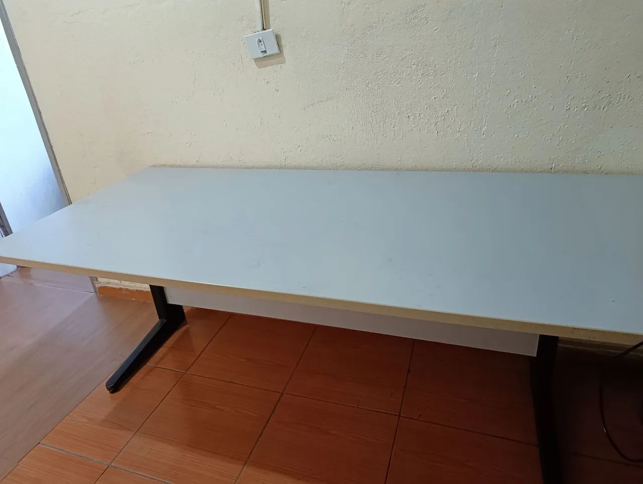 Mesa de escritório grande - 160m x 79cm