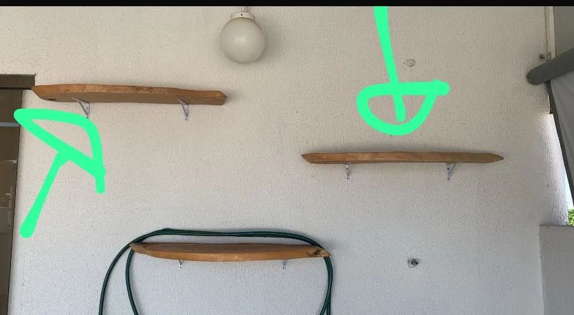 3 prateleiras de madeira 