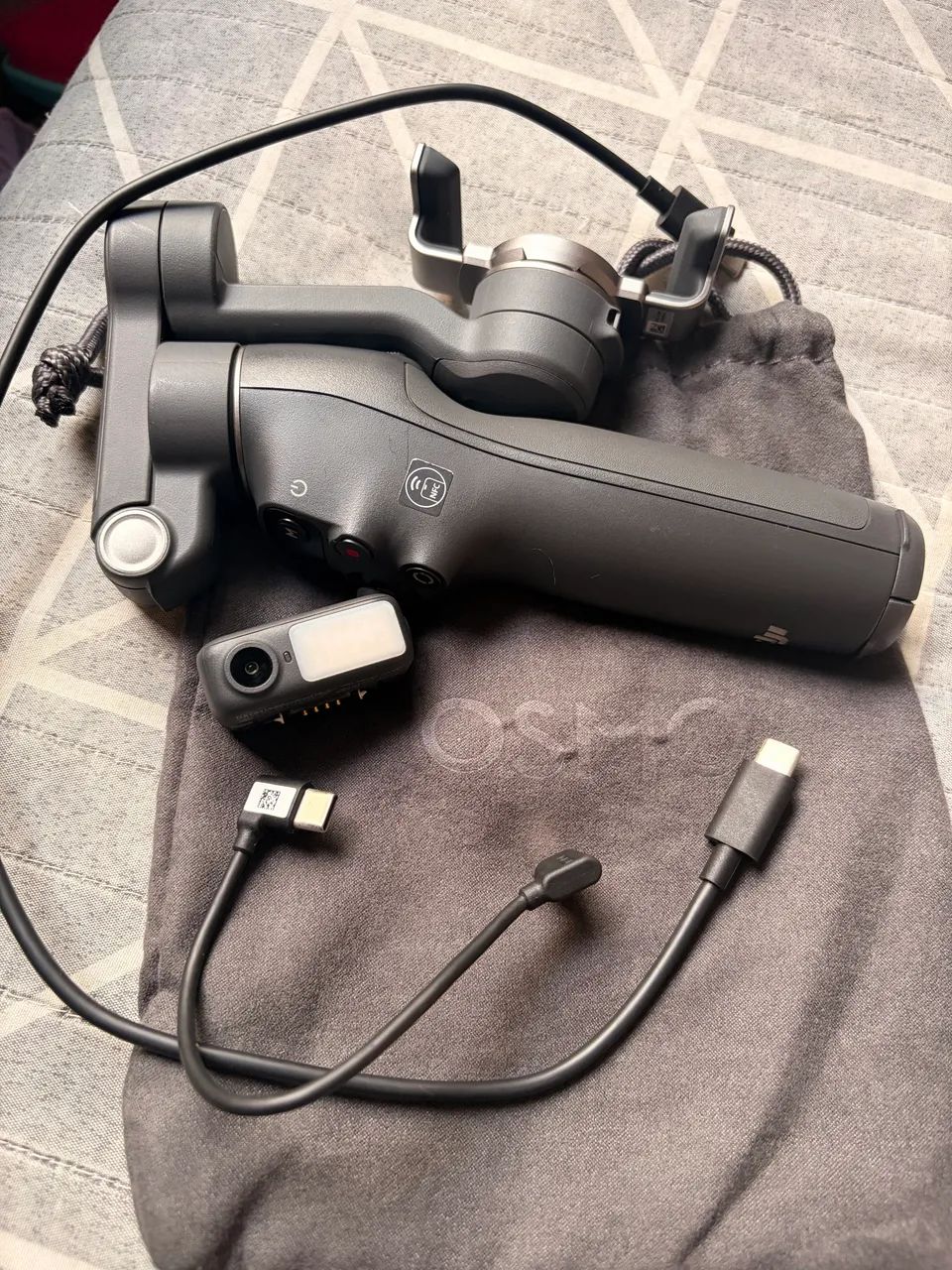 Gimbal osmo móbile 8 com módulo multifuncional  - Foto 2
