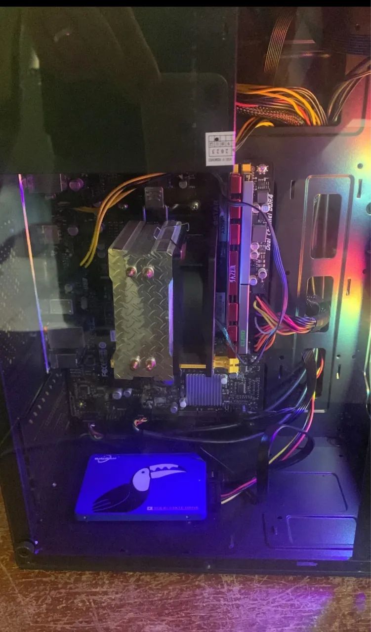 CPU Gamer + mouse + teclado 