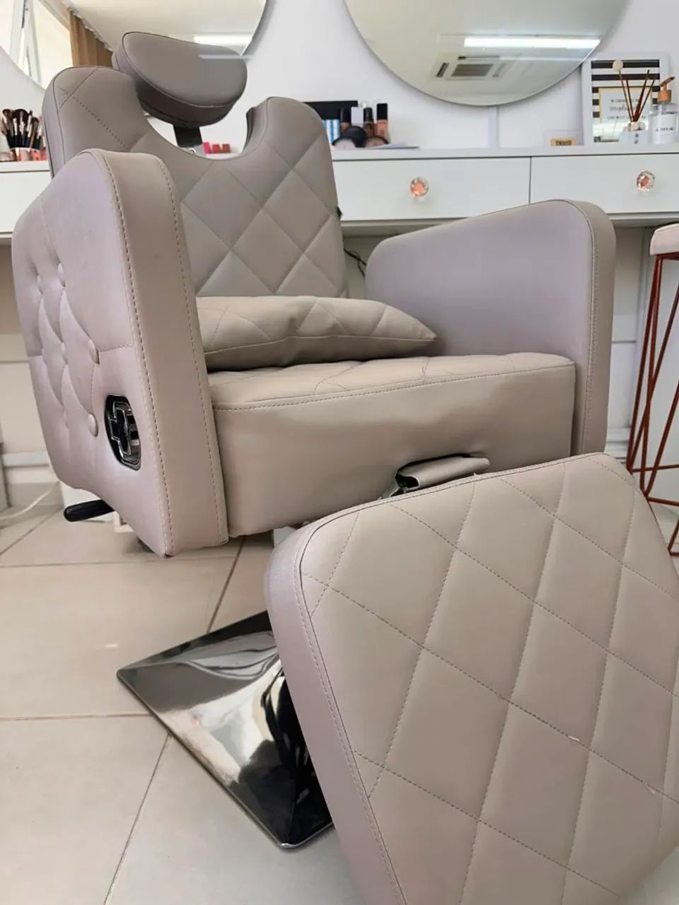 Poltrona Hidráulica para Maquiagem - Foto 3