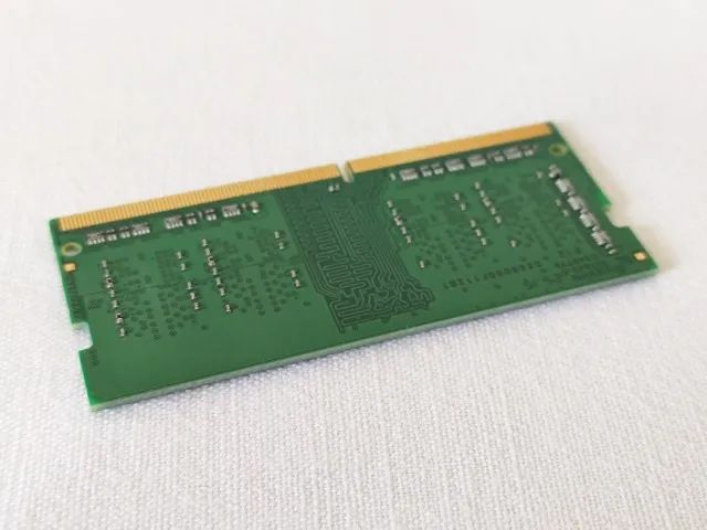 Memória SO-DIMM DDR4 4GB Adata AD4S3200J4G22 Para Notebook