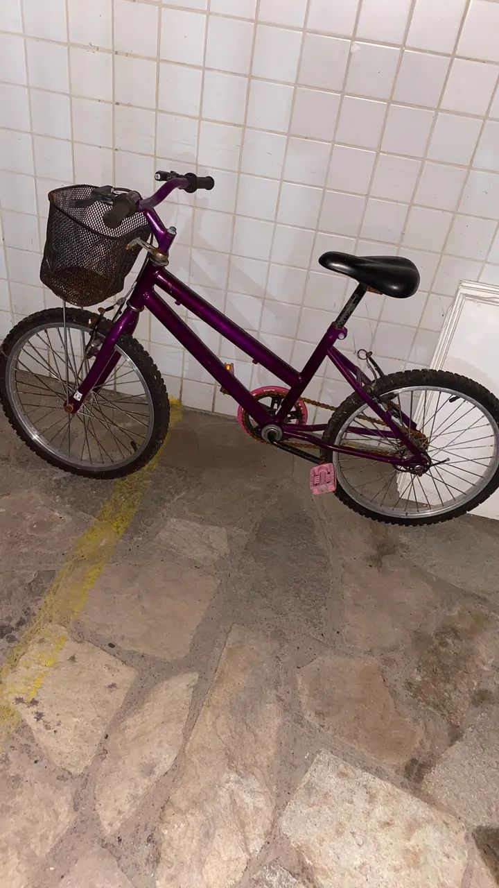 Bicicleta Aro 26 Feminina com Cesta - Pouco Usada - Foto 2