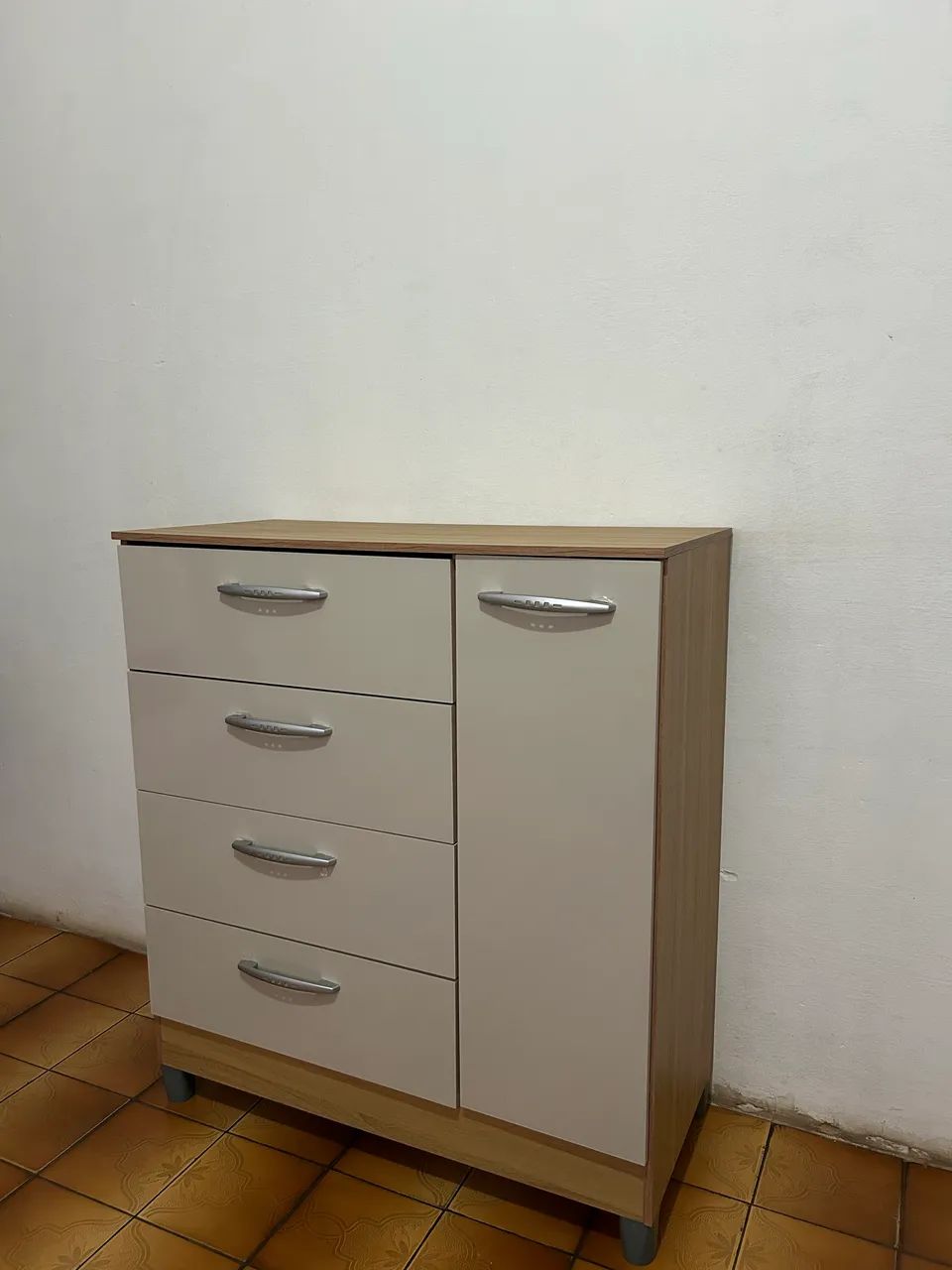 Cômoda semi nova  - Foto 2