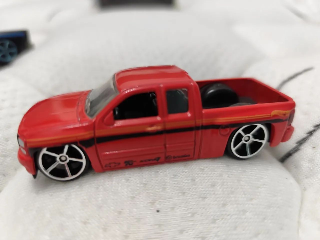 Hot Wheels Chevy Silverado 
