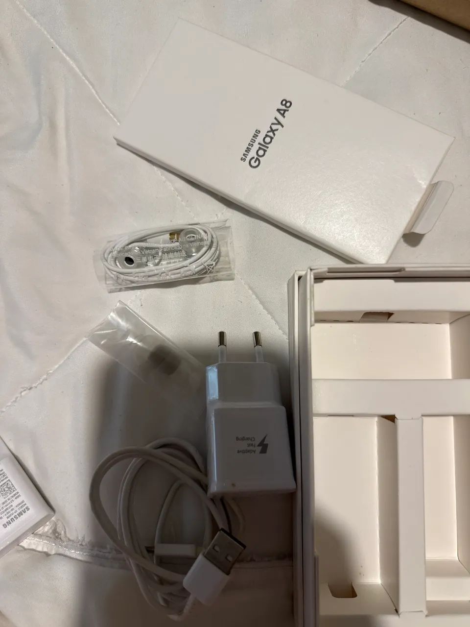 Fone e carregador original Galaxy A8  - Foto 3