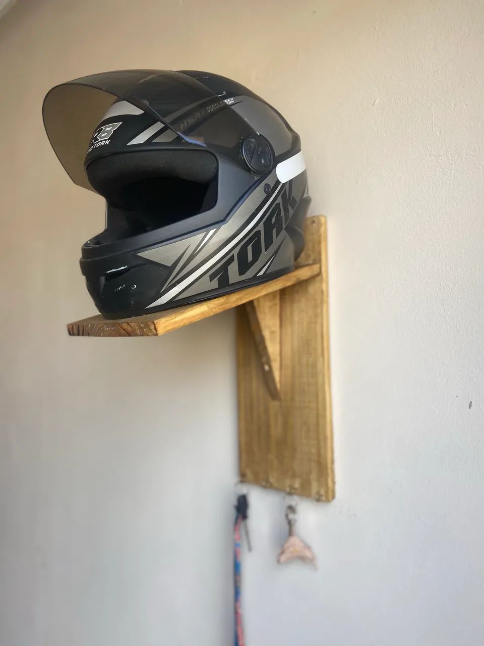 Suporte para capacete 