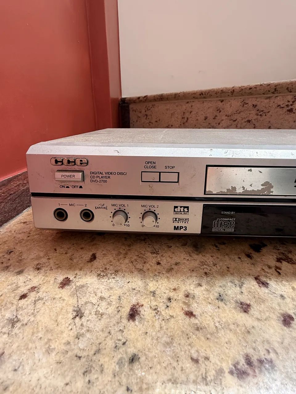 DVD PLAYER CCE 2700 - LINHA 2000 SERIES COM KARAOKÊ - Foto 3