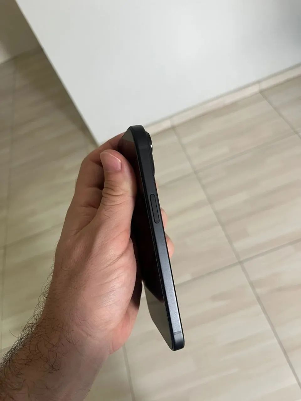 Iphone 15 128gb bateria 79% - Foto 4