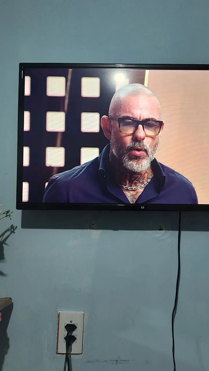 TV Smart 32 polegadas FUNCIONANDO NORMAL - Foto 4